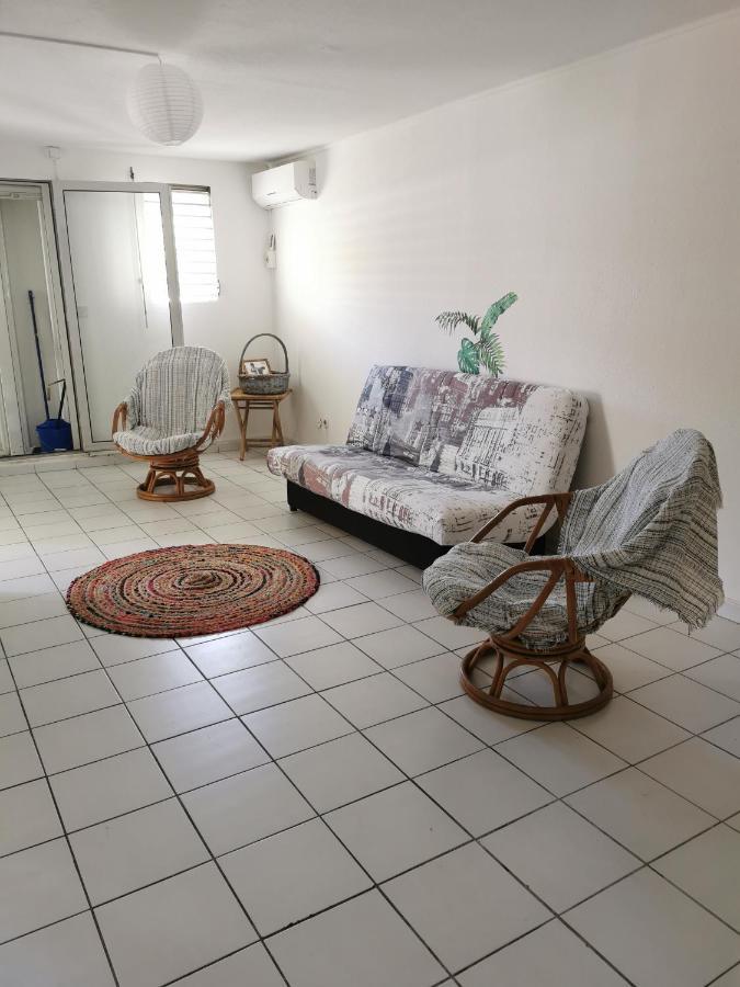 La Creole T3 Lumineux A 1Mn De La Plage Le Gosier  Εξωτερικό φωτογραφία